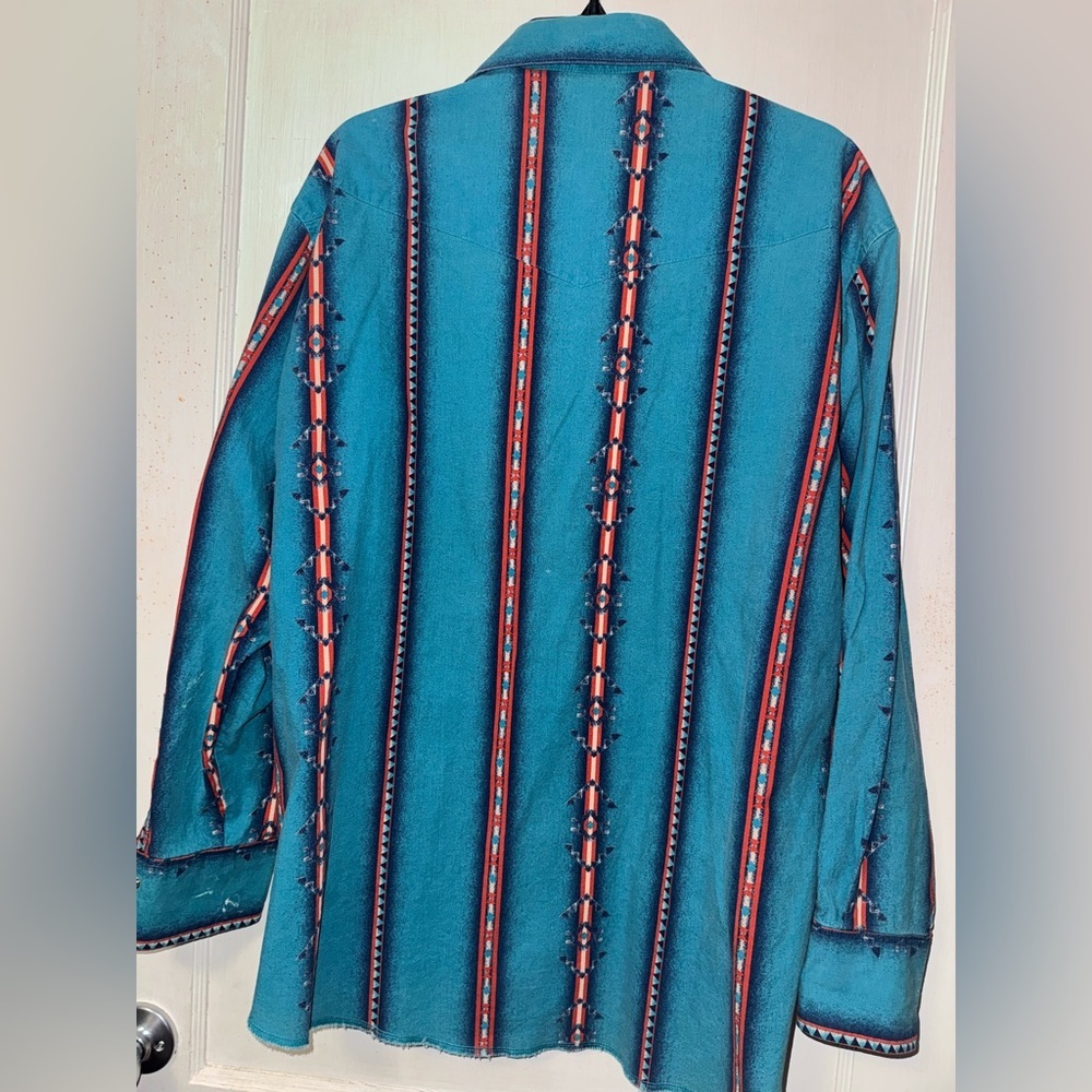 Vintage Wrangler Men's Blue and Red Patterned Shirt Jacket - Picture 7 of 8